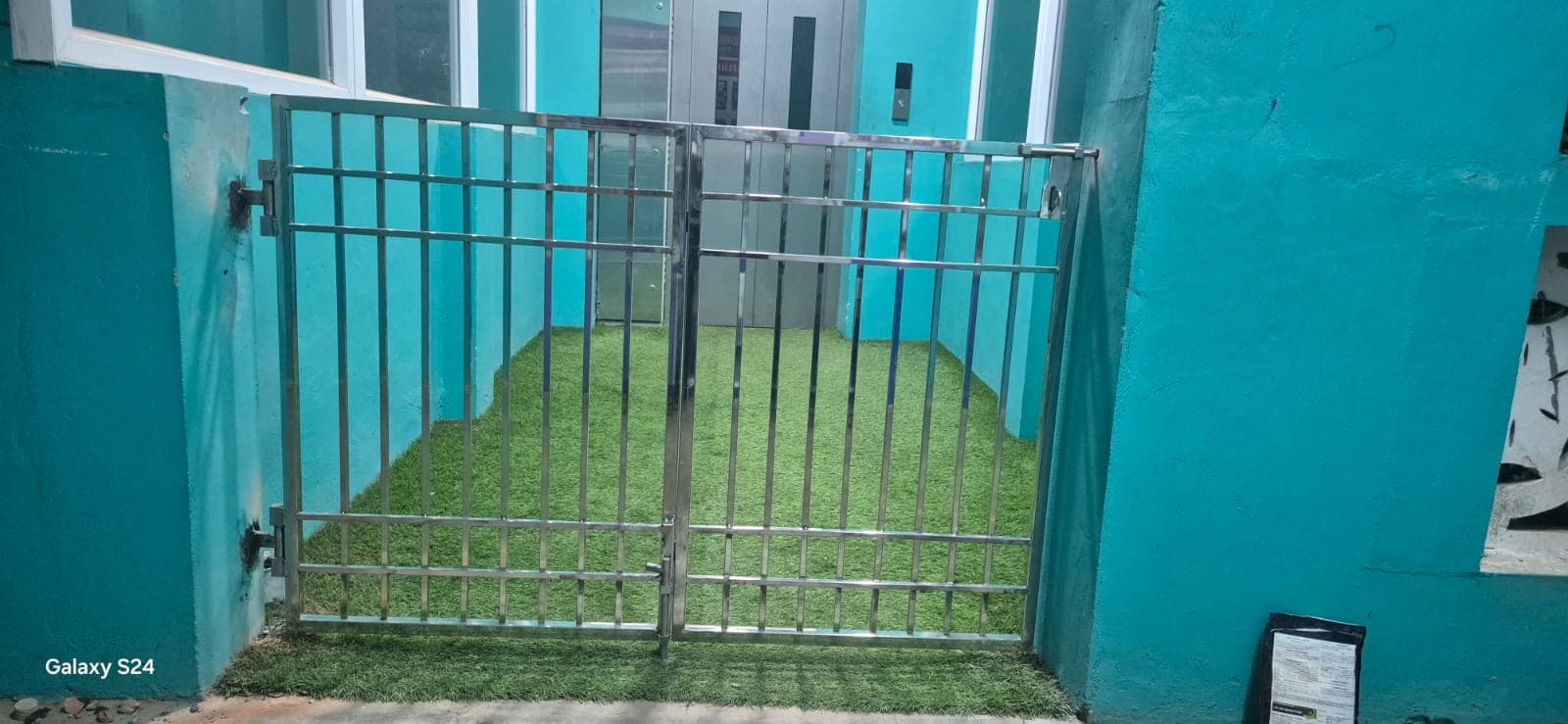 Automated Sliding Stainless Steel Driveway Gate